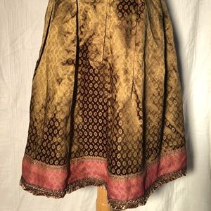 Cynthia Steffe Tiered Skirt Imported silk SZ 6